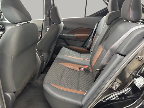Used 2021 Nissan Kicks SR w/ Interior Electronics Package image 12