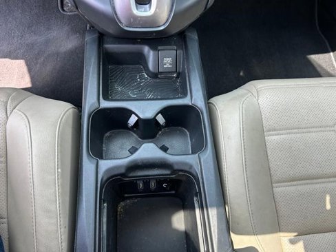 Used 2019 Honda CR-V Touring image 17