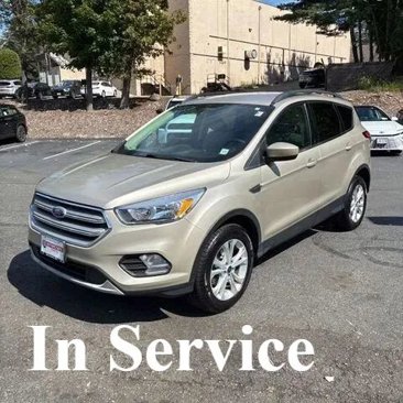 Used 2018 Ford Escape SE image 1