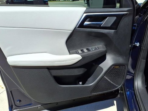 New 2025 Mitsubishi Outlander SE image 14