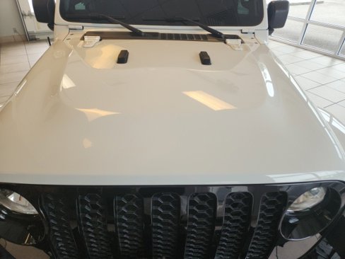 Certified 2022 Jeep Gladiator Sport image 5
