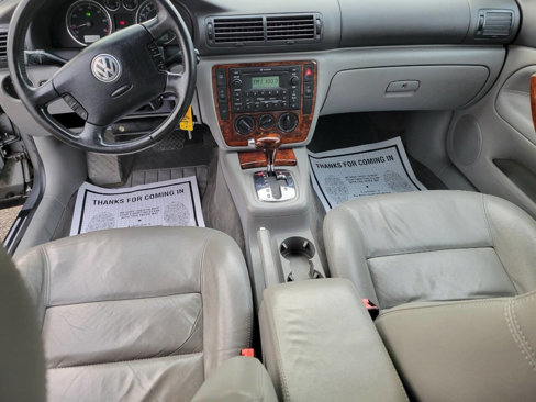 Used 2004 Volkswagen Passat GLS image 11