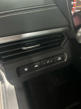 Used 2019 Nissan Altima 2.5 SV image 14