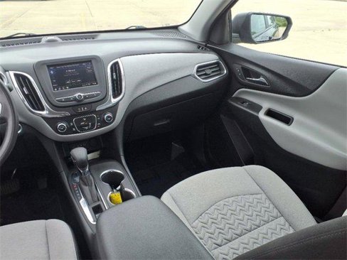 Used 2022 Chevrolet Equinox LS image 10