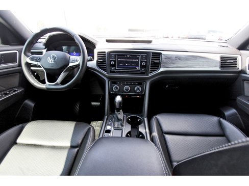 Used 2023 Volkswagen Atlas Cross Sport SE image 11