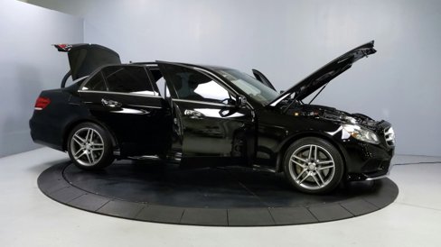 Used 2014 Mercedes-Benz E 550 4MATIC Sedan image 16