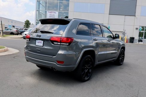 Used 2019 Jeep Grand Cherokee Altitude image 15