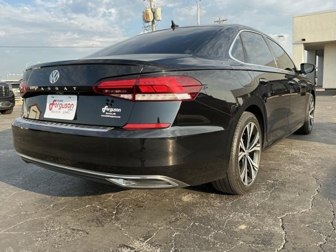 Used 2021 Volkswagen Passat 2.0T SE image 14