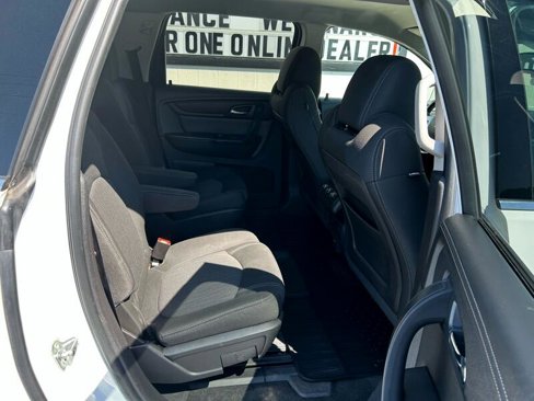 Used 2016 Chevrolet Traverse LT w/ Style and Technology Package image 26