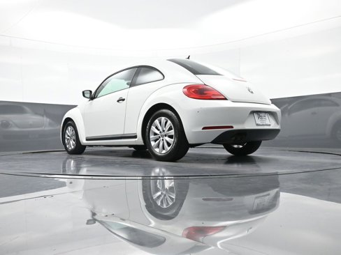 Used 2015 Volkswagen Beetle 1.8T image 32
