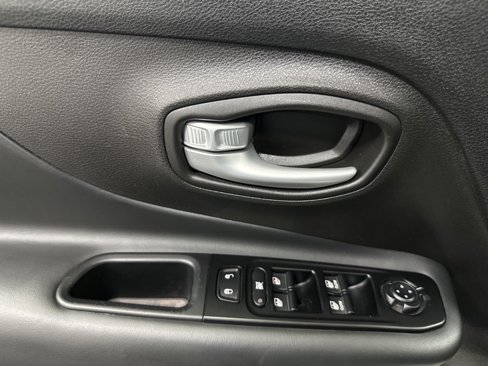 Used 2023 Jeep Renegade Trailhawk image 20