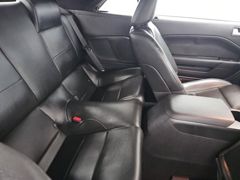 Used 2007 Ford Mustang Premium image 17
