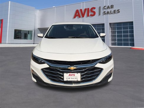 Used 2024 Chevrolet Malibu LT image 2