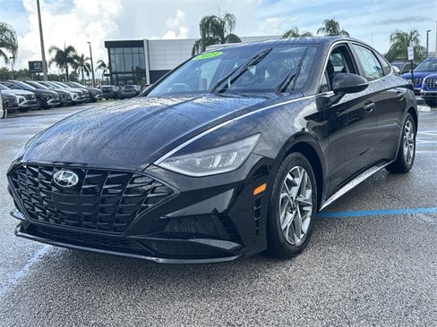 Certified 2023 Hyundai Sonata SEL w/ Cargo Package image 2