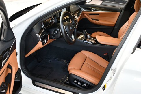 Used 2018 BMW 530i xDrive image 15