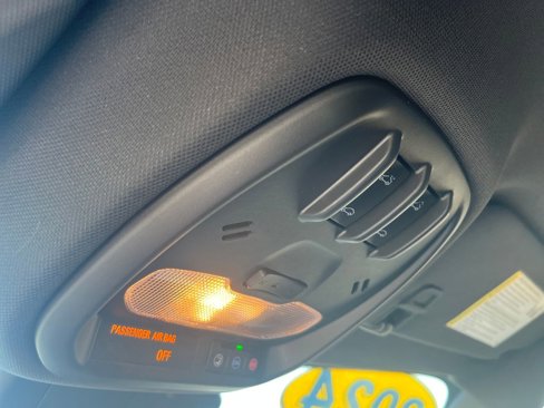Used 2024 Chevrolet Trax RS w/ Sunroof Package image 17