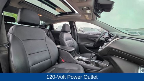 Used 2017 Chevrolet Malibu LT w/ Leather Package image 14
