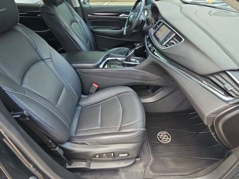 Certified 2020 Buick Enclave Avenir w/ Avenir Technology Package image 28