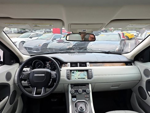 Used 2015 Land Rover Range Rover Evoque Prestige image 50