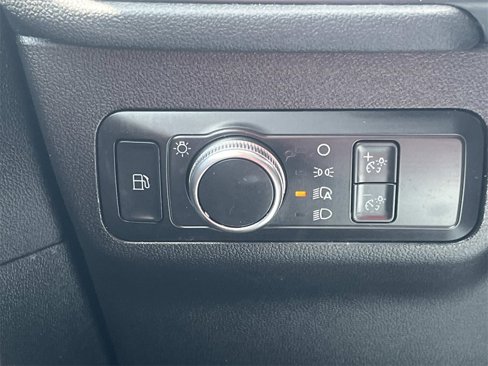 Used 2022 Ford Escape SE image 29