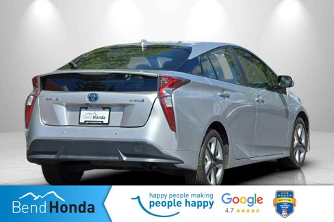 Used 2018 Toyota Prius Three Touring image 2