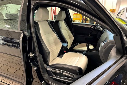 Used 2016 Volkswagen Jetta Sport image 6