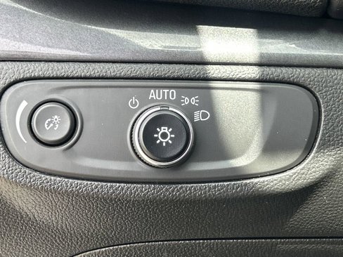 Used 2018 Buick Encore Preferred image 27