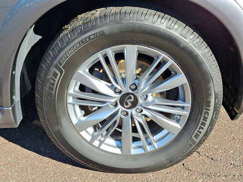 Used 2019 INFINITI QX80 Luxe image 8