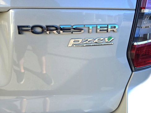 Used 2016 Subaru Forester 2.5i Premium w/ All-Weather Package image 34