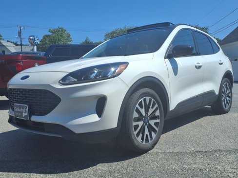 Used 2020 Ford Escape SE Sport image 1