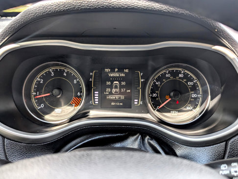 Used 2014 Jeep Cherokee Latitude image 23