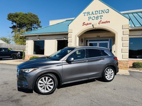 Used 2019 INFINITI QX50 Essential w/ Premium Audio Package image 3