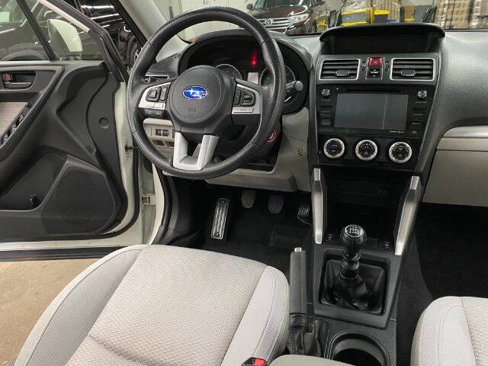 Used 2017 Subaru Forester 2.5i Premium image 18
