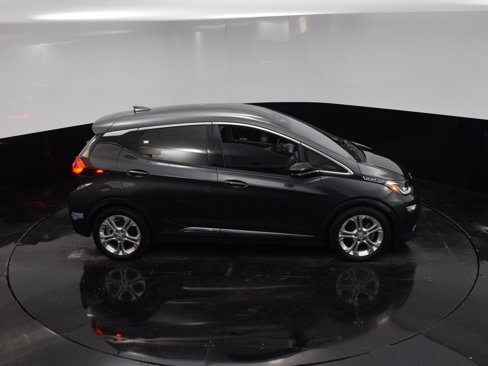 Used 2020 Chevrolet Bolt LT image 31