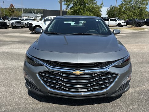 Used 2024 Chevrolet Malibu LT image 2
