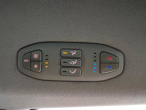 Used 2017 Kia Sedona LX image 26