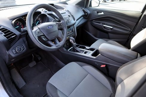Certified 2018 Ford Escape SE image 3