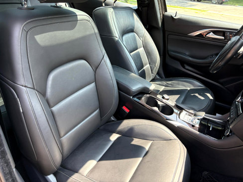 Used 2018 INFINITI QX30 Premium image 21