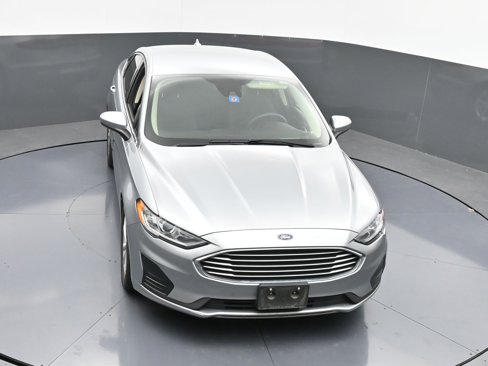 Used 2020 Ford Fusion SE image 29