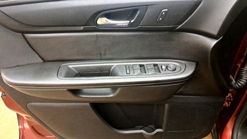 Used 2017 Chevrolet Traverse LT w/ Style and Technology Package image 19