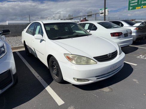 Used 2004 Toyota Camry image 3