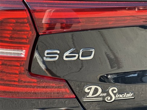 Used 2019 Volvo S60 T6 Momentum w/ Multimedia Package image 36