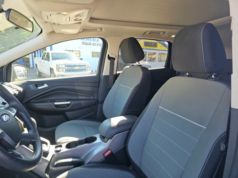 Used 2015 Ford Escape SE image 14