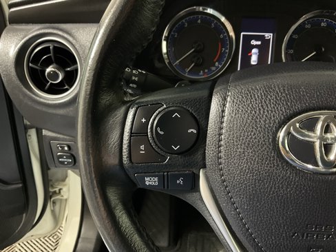 Used 2017 Toyota Corolla L image 24