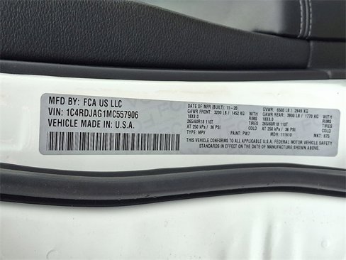 Used 2021 Dodge Durango SXT image 28