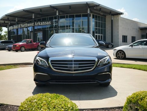 Certified 2019 Mercedes-Benz E 300 4MATIC image 2