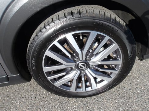 Used 2022 Nissan Kicks SV image 10