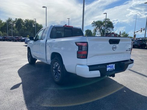Used 2022 Nissan Frontier SV image 5