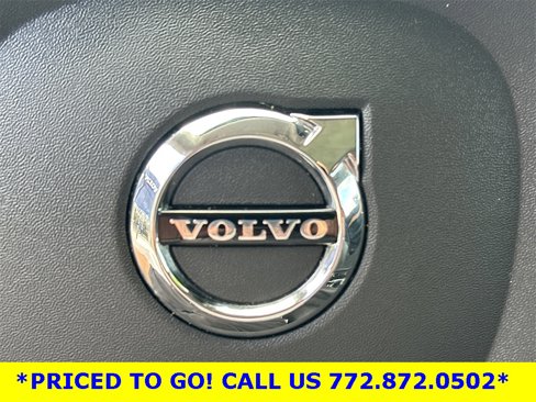 Used 2022 Volvo XC90 T6 Momentum w/ Protection Package Premier image 23