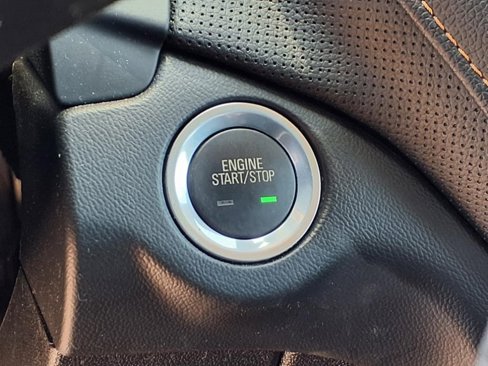 Used 2018 Chevrolet Equinox Premier image 28